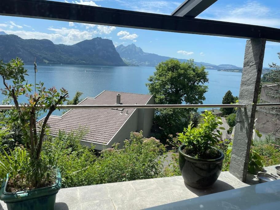 Villa Bootsmann Mit Spektakulaerer Seesicht Nahe Badestrand Vitznau Exterior photo